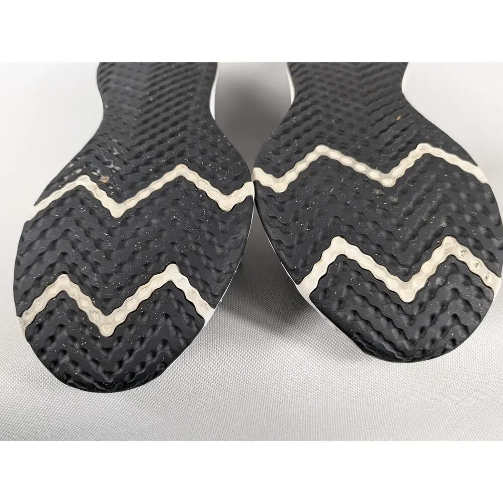 Size 13 - Nike Revolution 5 Extra Wide Black White